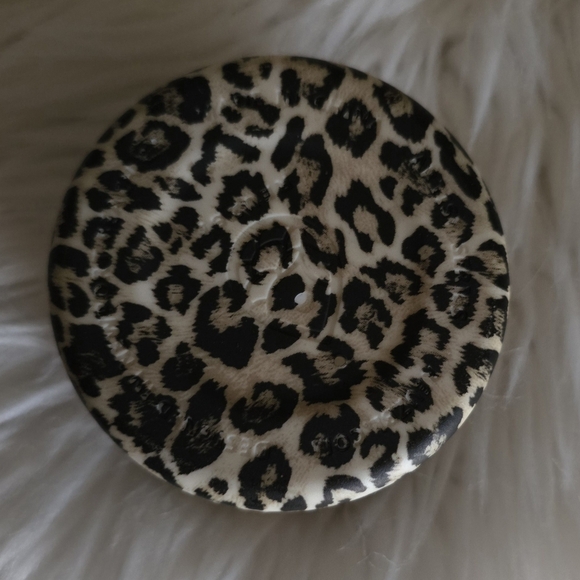 Stanley Waffled Silicone Boot Leopard - Picture 3 of 4